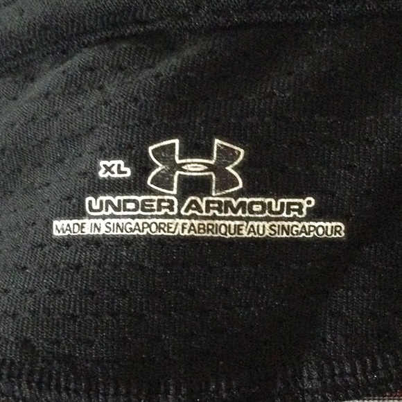 - Under armour men’s polo striped with black bands on sides size XL - Picture 4 of 4